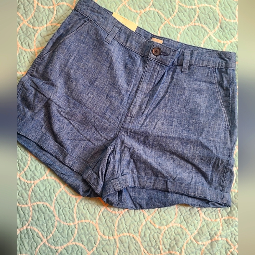 A New Day Chino shorts size 8 5 in inseam